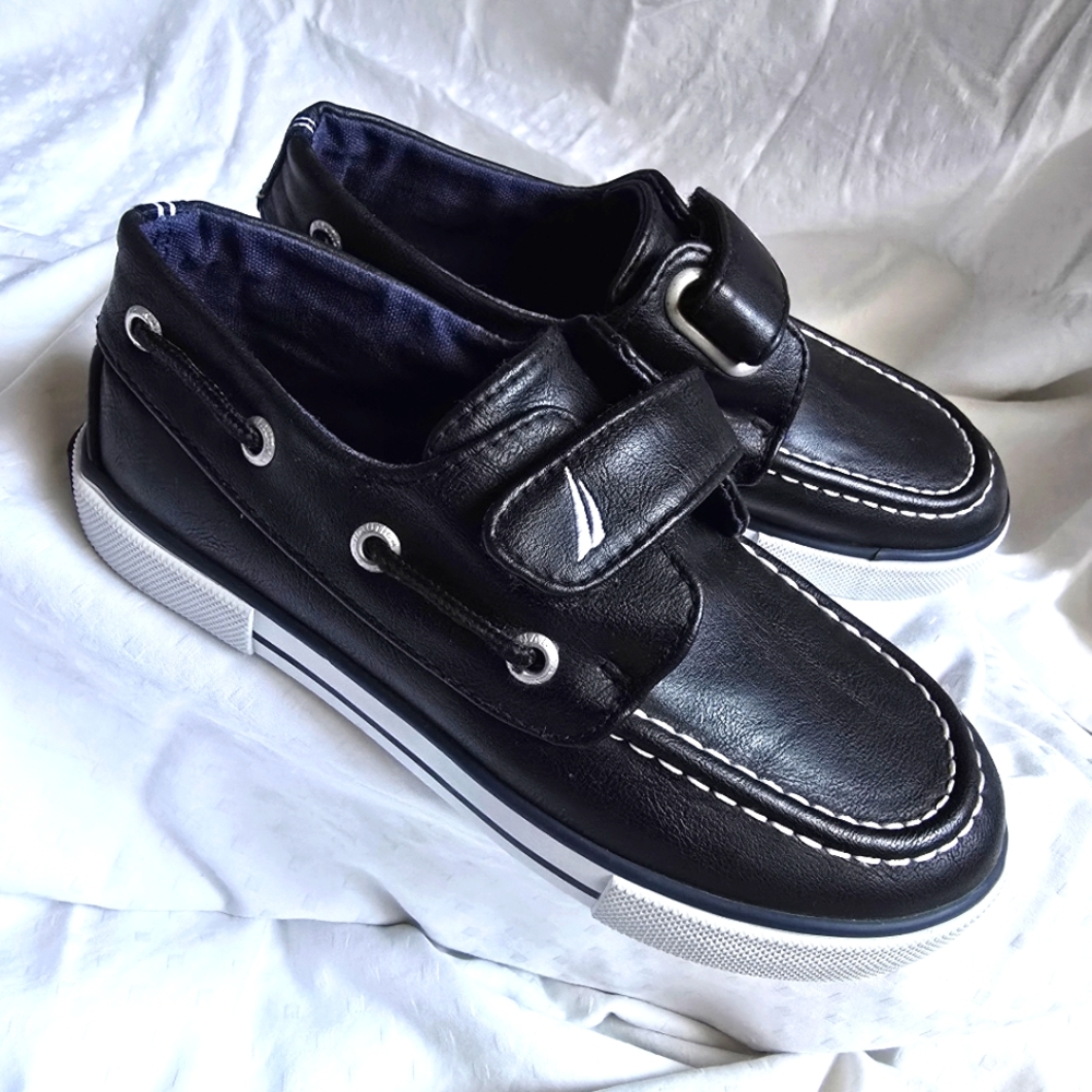 *New* Nautica Boys Slip-On Velcro Boat Shoes Deck Casual Dress Shoes Top Siders